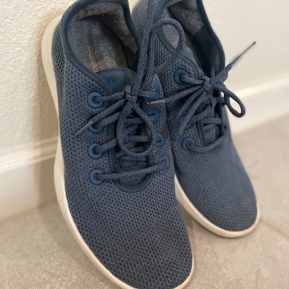 Men's Navy Allbirds Tree Runner (sz 11) - Picture 6 of 7